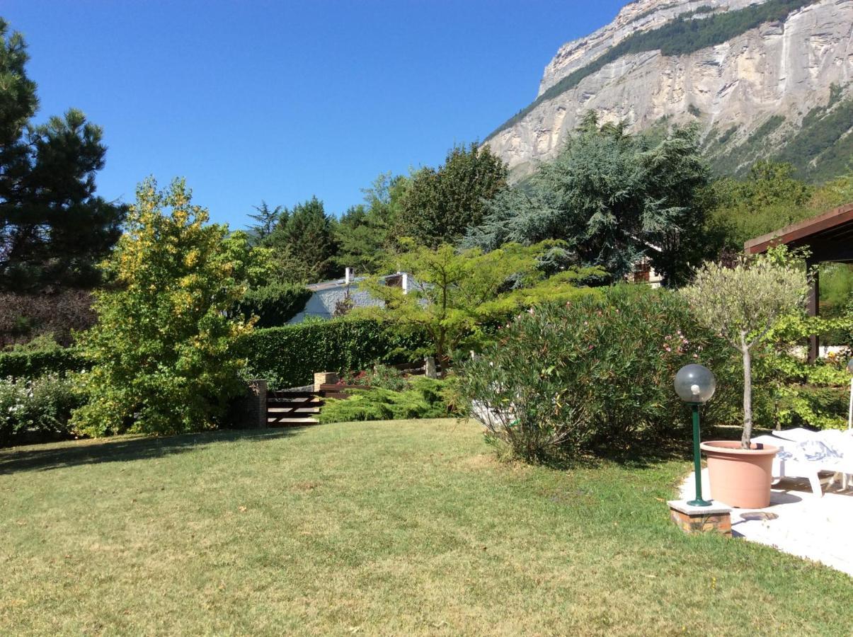Villa Avec Vue Biviers Buitenkant foto